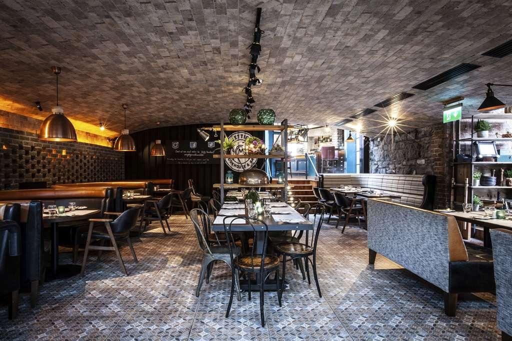 ホテル The Address Connolly ブレイ レストラン 写真